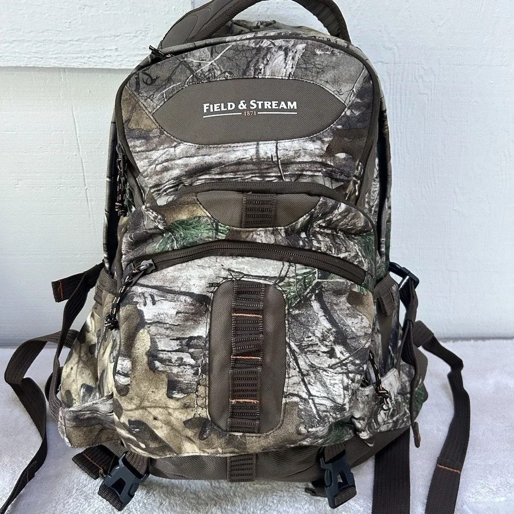 Field & Stream Rogue River Camouflage Backpack Rogue River Hunting Backpack NWOT